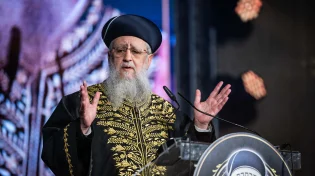 "אבא עיכב את הלוויה": הרב דוד יוסף מספר בגילוי לב על החמצה של פטירת אימו