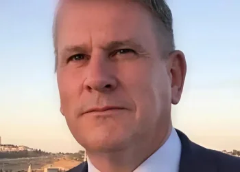 קולונל בריטי לשעבר: ״רק חיסול חמאס יביא שלום, אירופה נכנעת לשקרים ג'יהאדיסטיים״ קולונל בריטי לשעבר: ״רק חיסול חמאס יביא שלום, אירופה נכנעת לשקרים ג'יהאדיסטיים״