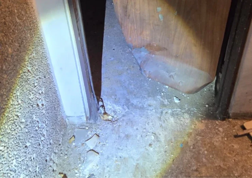 בית שמש: שני אנשים נפצעו כתוצאה מפיצוץ בבניין מגורים בית שמש: שני אנשים נפצעו כתוצאה מפיצוץ בבניין מגורים