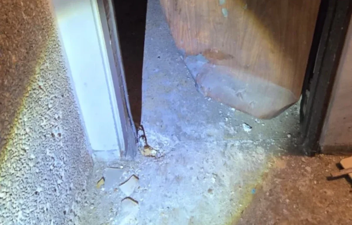 בית שמש: שני אנשים נפצעו כתוצאה מפיצוץ בבניין מגורים