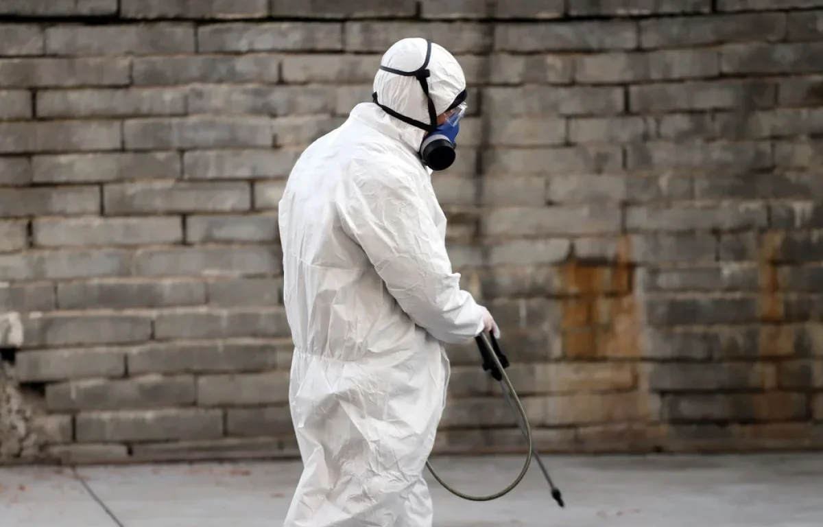 סין נלחמת בנגיף הצ'יקונגוניה: ריסוסים, רחפנים וקנסות כבדים במסגרת ההתפרצות הגדולה ביותר עד כה