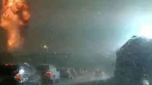 סופה תוקפת את ארה"ב: רחובות צפון קרולינה הוצפו והחשמל קרס