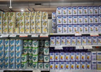  בקשות לתביעות ייצוגיות נגד מטרנה וסימילאק: משרד הבריאות טוען להטעיית הורים בשיווק שלב 3 בקשות לתביעות ייצוגיות נגד מטרנה וסימילאק: משרד הבריאות טוען להטעיית הורים בשיווק שלב 3