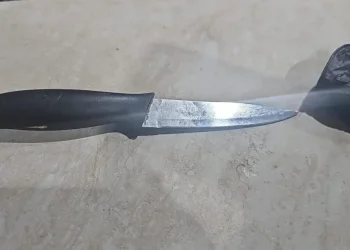 חשד לפיגוע: צעיר מעזה נעצר עם סכין סמוך למחסום קלנדיה