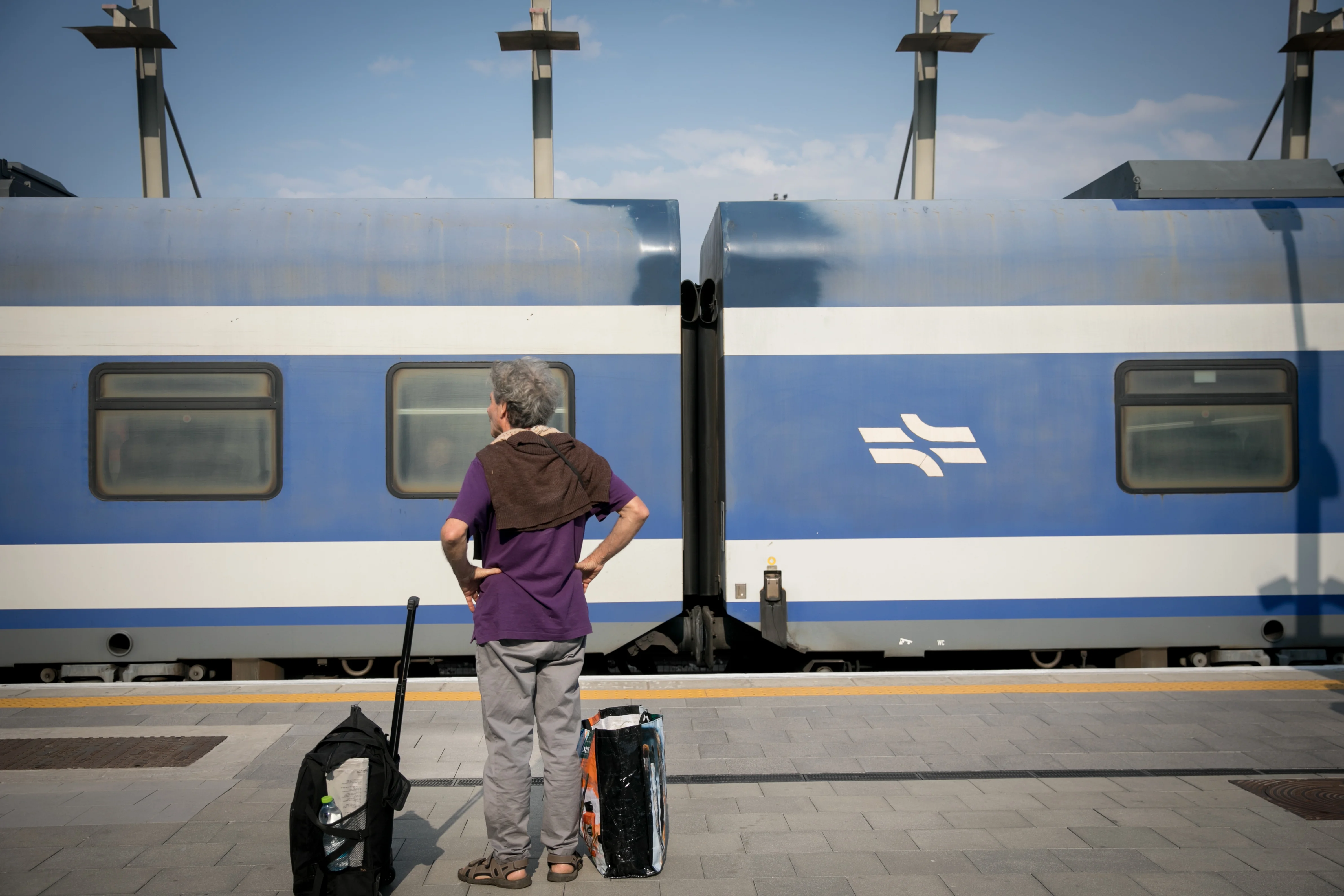 שיבושים ברכבת ישראל: תקלה בתשתיות החשמל משביתה קווים מרכזיים