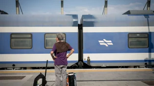 שיבושים ברכבת ישראל: תקלה בתשתיות החשמל משביתה קווים מרכזיים