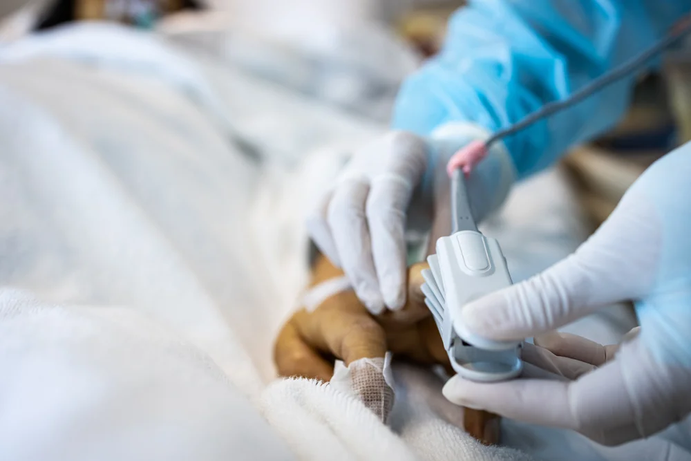 בין שמיים לארץ: מה קורה בתרדמת?