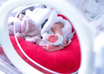 התפרצות חיידק עמיד באיכילוב: מעל עשרה פגים נמצאו נשאים, שלושה חלו