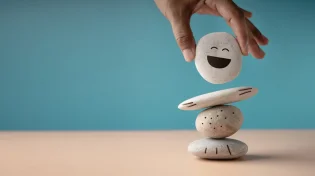 איך משיגים אושר בחיים? הרב מאיר אליהו עונה על השאלה אחת ולתמיד