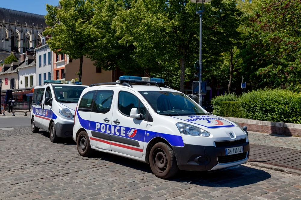 גל אנטישמיות בצרפת: רכבים של יהודים רוססו בכתובות נאצה
