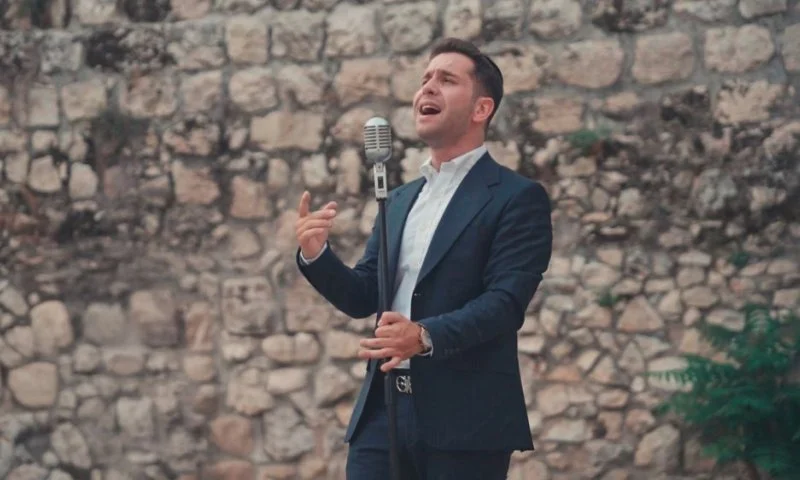 דוד ברג - ”שבת היום לה’” דוד ברג - ”שבת היום לה’”