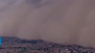 שמיים הופכים למדבר: סופת אבק עצומה מכסה את פיניקס וצלינדלר באריזונה