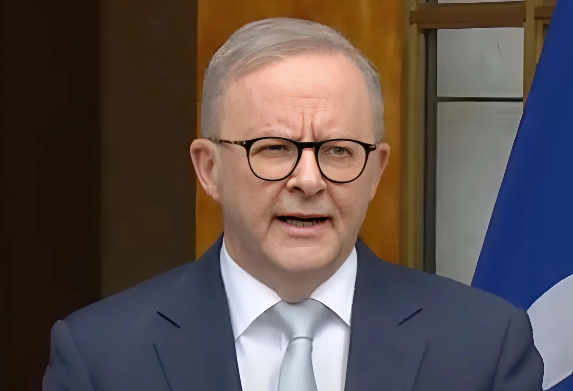 מהלך חריג בזירה הבינלאומית: אוסטרליה מגרשת את השגריר האיראני בשל מעורבות ישירה במתקפות אנטישמיות