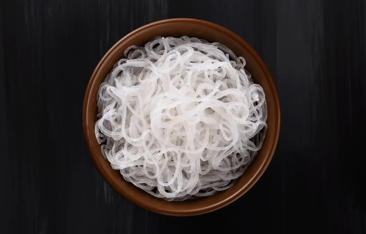 נראות כמו חלום דיאטטי, אבל אטריות השעועית מסתירות סוד מפתיע נראות כמו חלום דיאטטי, אבל אטריות השעועית מסתירות סוד מפתיע