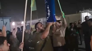 לוחמי גולני הנציחו את חבריהם: הכנסת ספר תורה מרגשת בשטח
