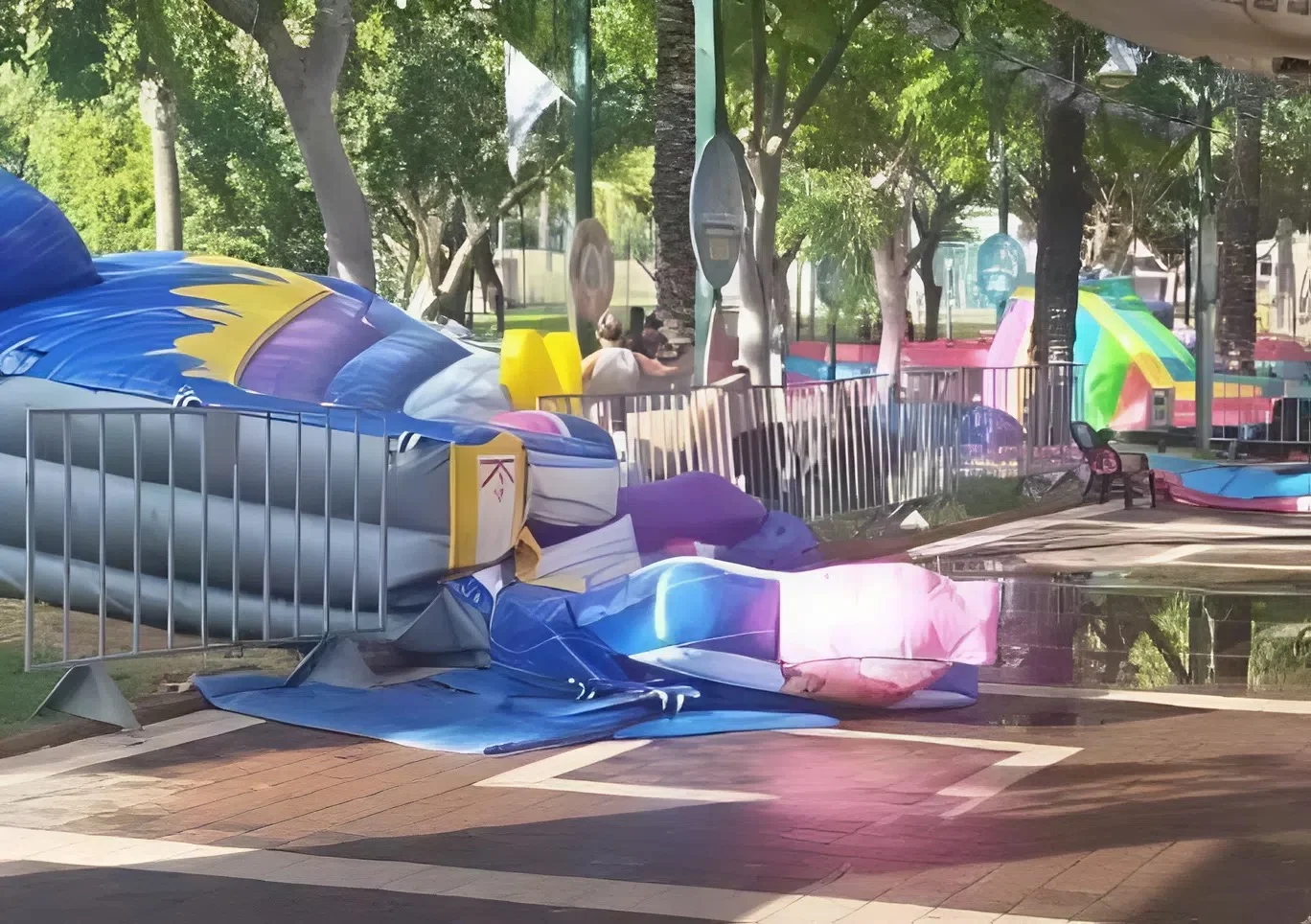 מתקן שעשועים הפך לסיוט: ילד התחשמל מול עיני הוריו בקריית מוצקין מתקן שעשועים הפך לסיוט: ילד התחשמל מול עיני הוריו בקריית מוצקין