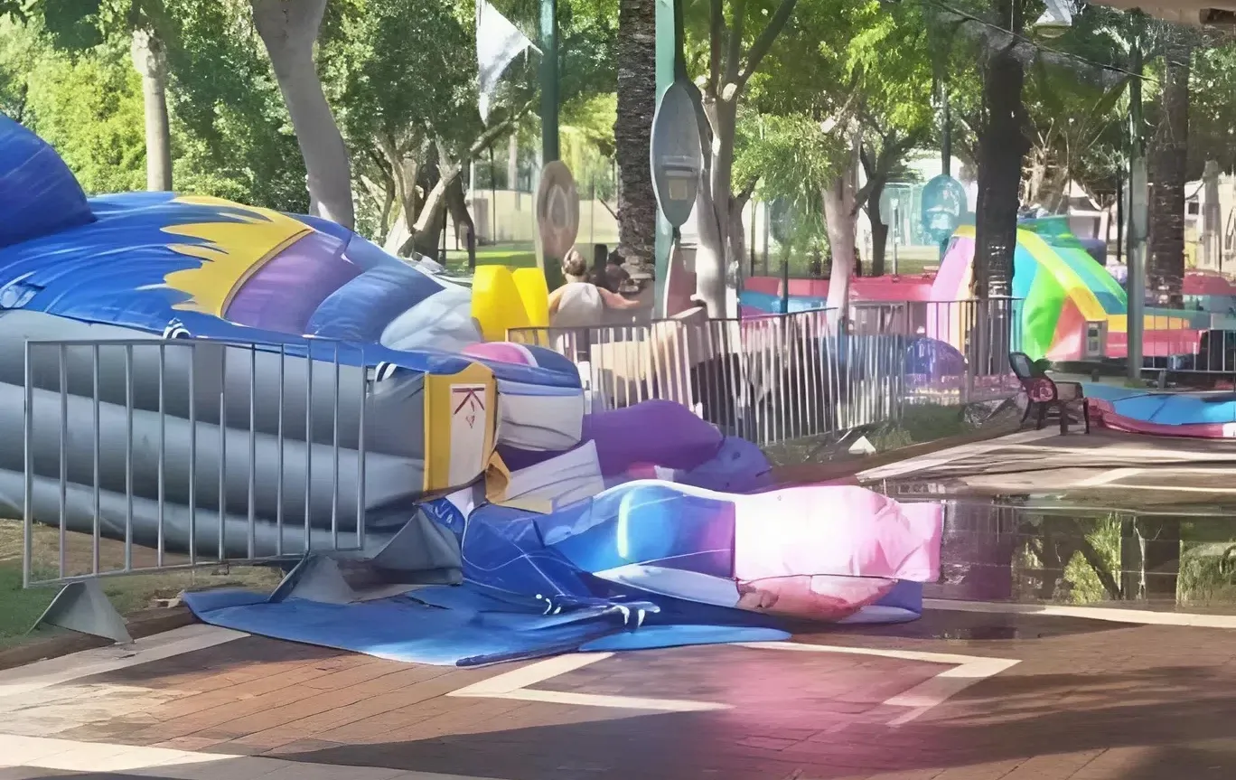 מתקן שעשועים הפך לסיוט: ילד התחשמל מול עיני הוריו בקריית מוצקין מתקן שעשועים הפך לסיוט: ילד התחשמל מול עיני הוריו בקריית מוצקין