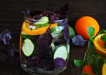 שכחו מתרסיסים יקרים: כך תכינו מטהר אוויר טבעי שיגרום לבית להריח כמו גן עדן שכחו מתרסיסים יקרים: כך תכינו מטהר אוויר טבעי שיגרום לבית להריח כמו גן עדן