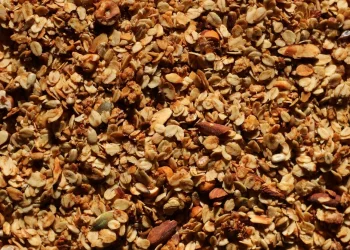 לפתוח את הבוקר קצת בריאים יותר, הנה מתכון מושלם לגרנולה