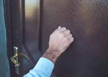 כך היצר הרע נכנס אליך הביתה, ולא תאמין איך הוא משתלט