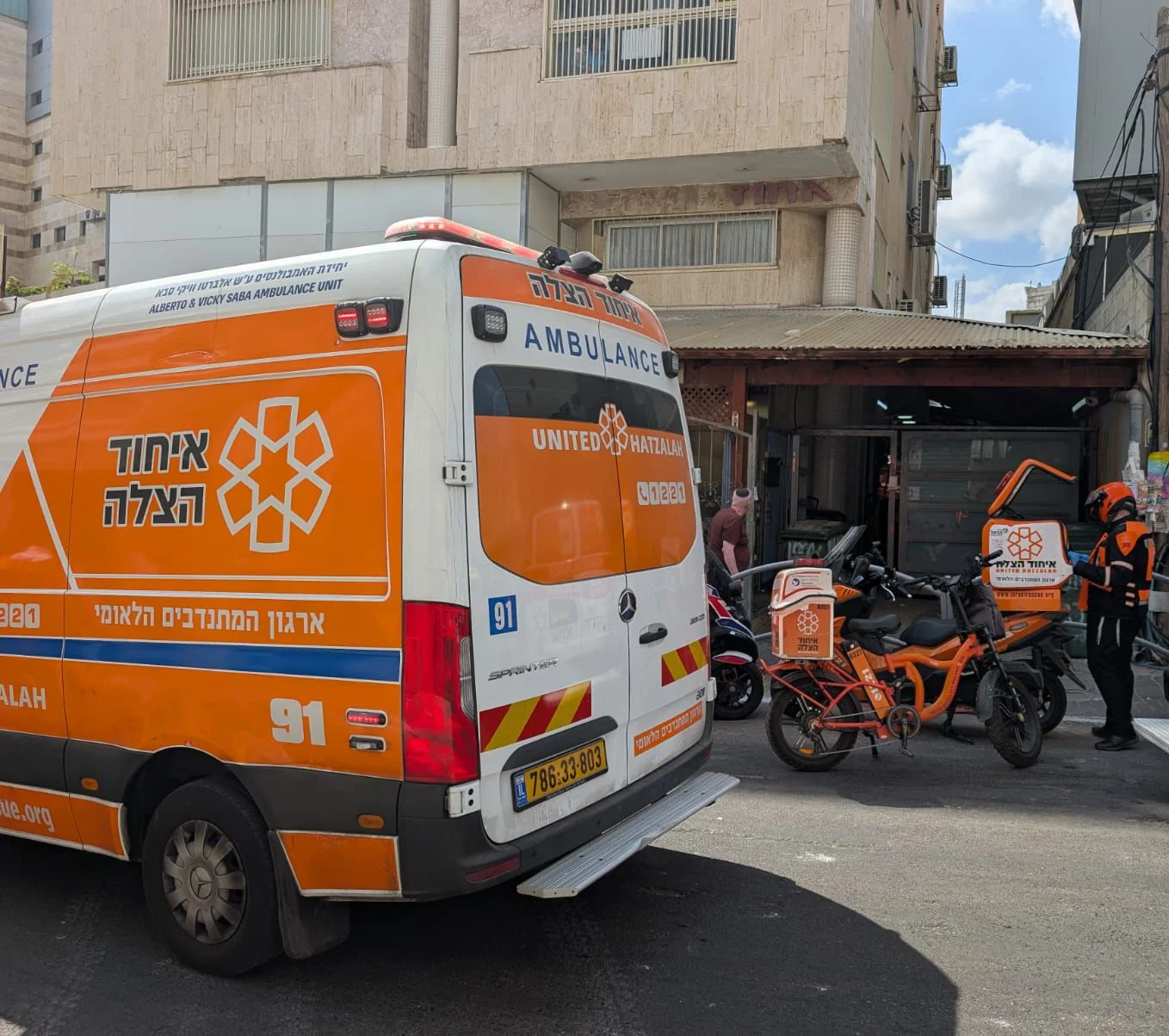 פעוטה בת שנתיים במצב קשה לאחר חנק פעוטה בת שנתיים במצב קשה לאחר חנק