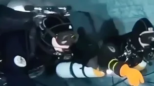 העומק, הקור ומה שמסתתר בפנים: כך נראית הצלילה המפחידה בעולם
