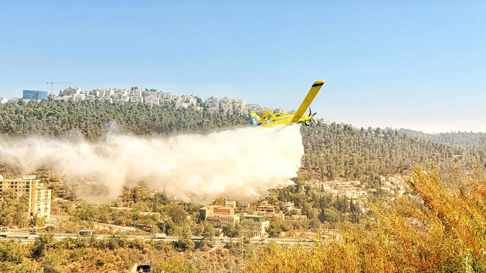 מטוס כיבוי - כך פרצה שריפת הענק במבשרת ציון מטוס כיבוי - כך פרצה שריפת הענק במבשרת ציון