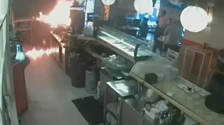 אירוע קיצוני בספרד: לקוח הצית בית קפה לאחר שסורב לקבל מיונז