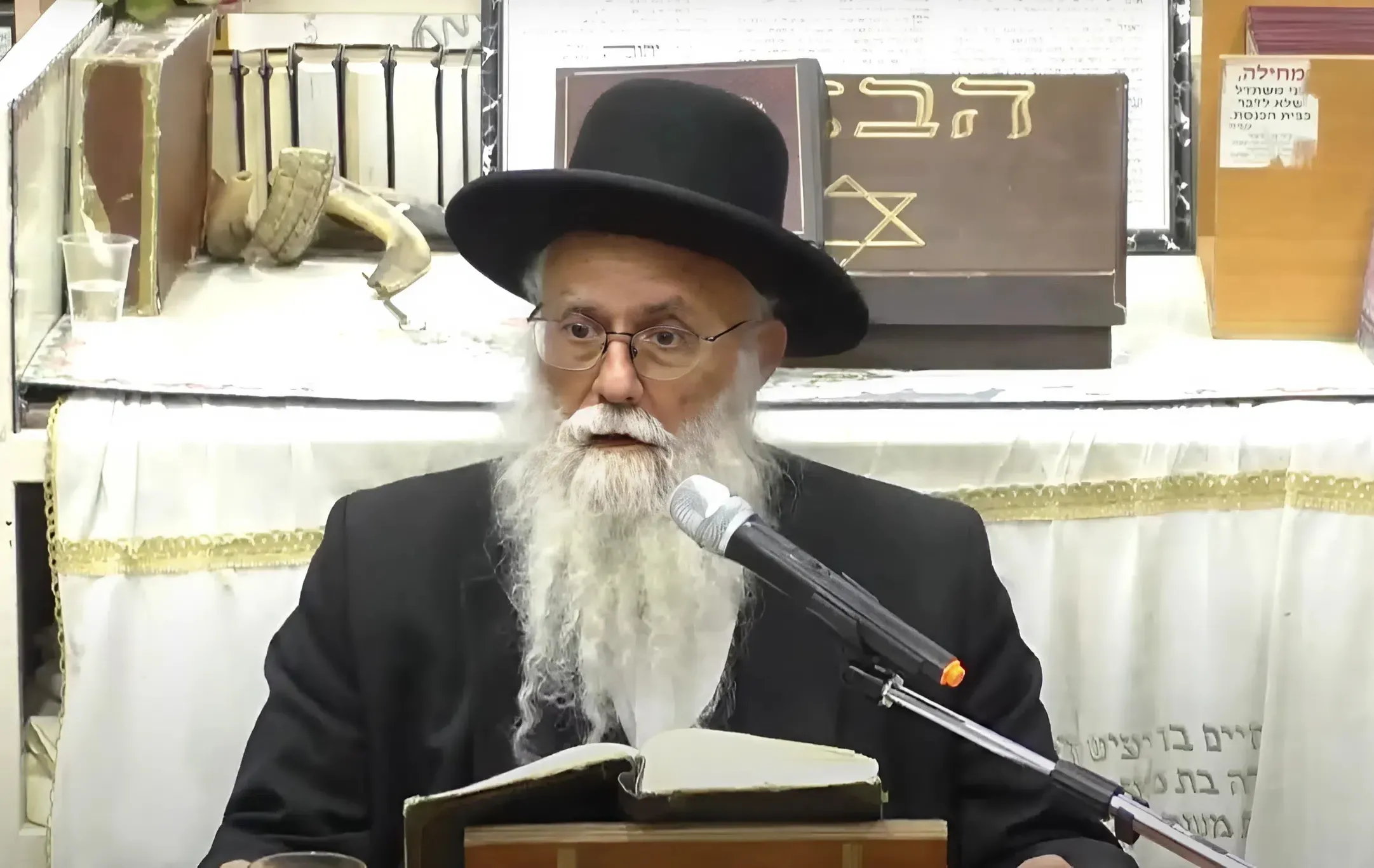 מהבמות הגדולות של הרוק לרבנות: סיפורו המרגש של הרב יהודה שהרבני שליט"א מהבמות הגדולות של הרוק לרבנות: סיפורו המרגש של הרב יהודה שהרבני שליט"א