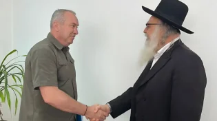 באוקראינה נערכים: יו"ר איחוד ברסלב השתתף בוועידה מיוחדת עם הממשל הצבאי במחוז צ'ארקס