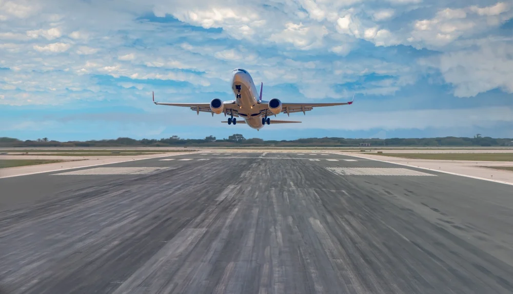 10 כללים שכל נוסע חייב לדעת לפני שהוא טס לחו"ל