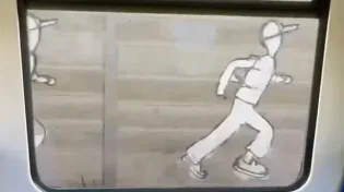 התיעוד שמבלבל את העין: הציורים שעל הקיר "התחילו לזוז" כשהרכבת נסעה
