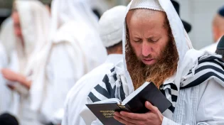 מי באמת ראוי להיות חזן בימים הנוראים?