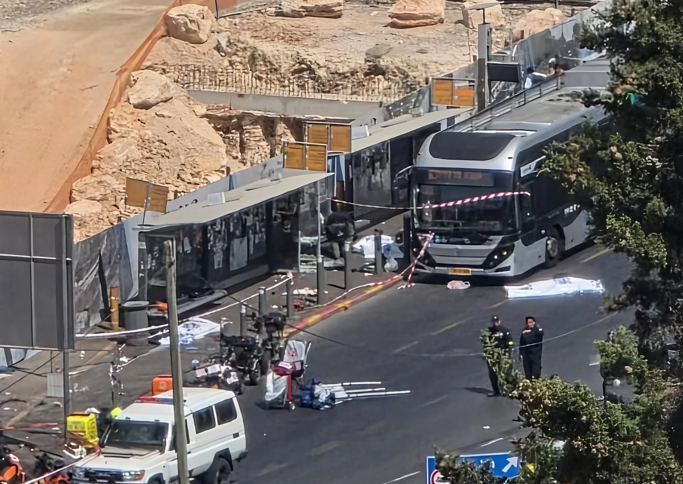 נרצח עם ספרי הקודש בידיו: הסיפורים מאחורי קורבנות הפיגוע נרצח עם ספרי הקודש בידיו: הסיפורים מאחורי קורבנות הפיגוע