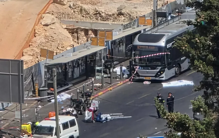 נרצח עם ספרי הקודש בידיו: הסיפורים מאחורי קורבנות הפיגוע נרצח עם ספרי הקודש בידיו: הסיפורים מאחורי קורבנות הפיגוע