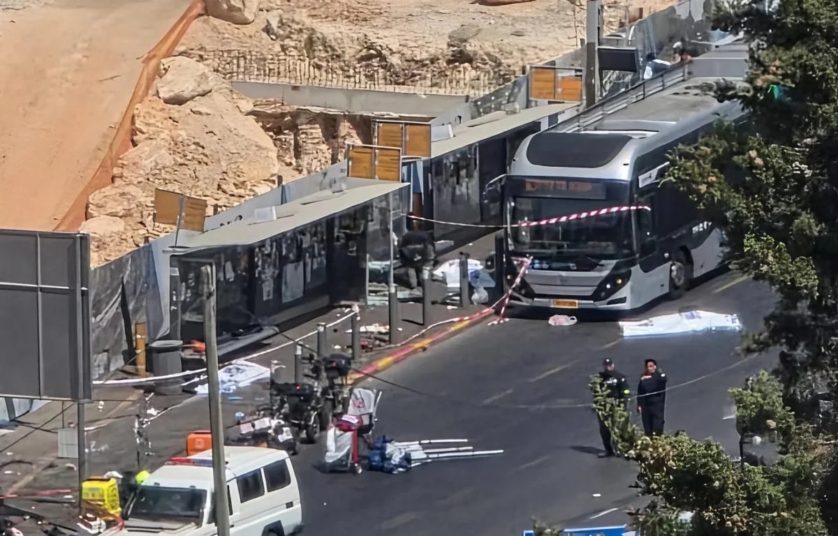 נרצח עם ספרי הקודש בידיו: הסיפורים מאחורי קורבנות הפיגוע 