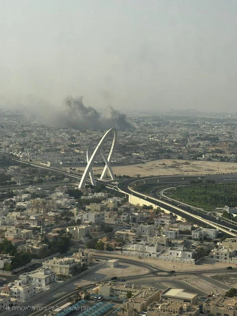 עמודת עשן גדולה היתמרה מעל דוחא שבקטאר