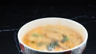 הניילון הנצמד במטבח שלכם עלול להיות הרבה פחות בטוח ממה שחשבתם