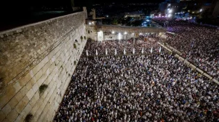 שערי שמים פתח: רבבות מבני עדות אשכנז התכנסו הלילה לאמירת סליחות ראשונות