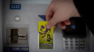הציבור מתמרד, אבל בשקט: כך הפך האוטובוס לזירת מחאה חדשה