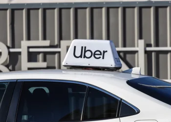 סוף סוף Uber בדרך לישראל: האם היא עלולה לשבור את שוק המוניות?