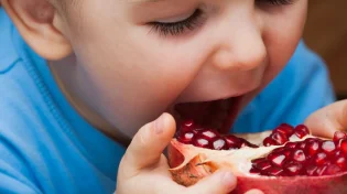 הטעות הקטנה שיכולה לעלות ביוקר: גרגר רימון כמעט חנק פעוט בנהריה