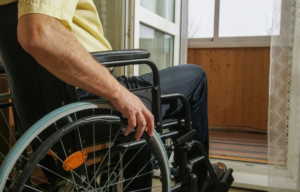 קשישים במצוקה: "עבדתי כל החיים, ובזקנה אני נאלץ לבחור בין אוכל לתרופות" קשישים במצוקה: "עבדתי כל החיים, ובזקנה אני נאלץ לבחור בין אוכל לתרופות"