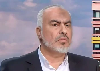 בכיר חמאס ראזי חאמד הופיע בפומבי לראשונה מאז ניסיון החיסול: "כל האומה נמצאת על הכוונת"