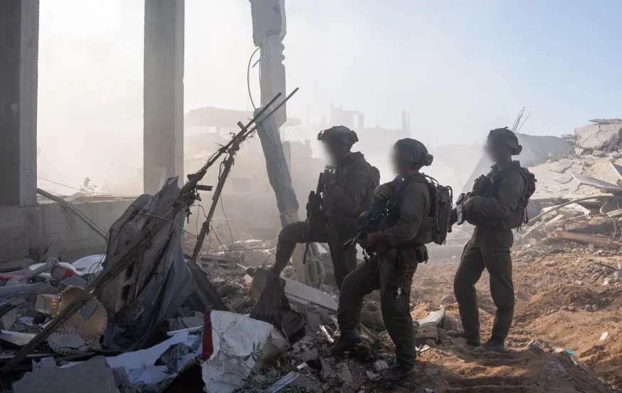 צה"ל בעומק עזה: שלוש אוגדות מתמרנות בלב העיר בדרך לשליטה מלאה