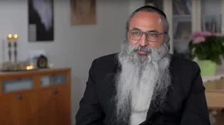 מטלטל: הם חיכו 13 שנים לילד, דמעות תפילות וסיגופים, ואז הנס הגיע