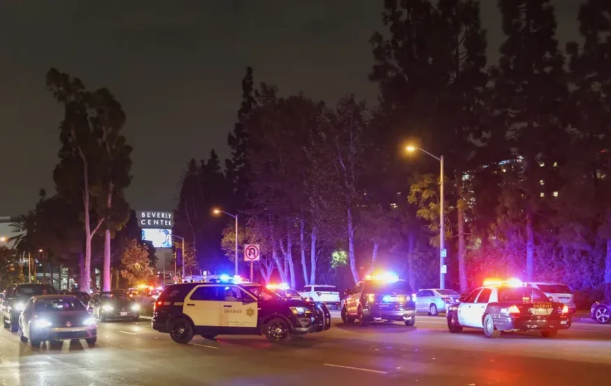 דרמה בארה"ב: אדם נורה למוות בקאנטרי קלאב - היורה צעק "לשחרר את פלשתין" דרמה בארה"ב: אדם נורה למוות בקאנטרי קלאב - היורה צעק "לשחרר את פלשתין"
