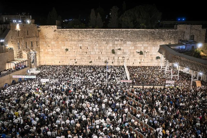 סליחות בכותל המערבי 