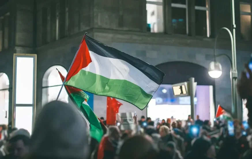 שלוש מדינות מגדירות מחדש את הקו: הכרה בפלסטין שלוש מדינות מגדירות מחדש את הקו: הכרה בפלסטין