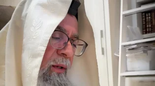 המקובל הרב יוסף ביטון חושף: שלושת הצעדים שיזכו כל יהודי בדין בראש השנה